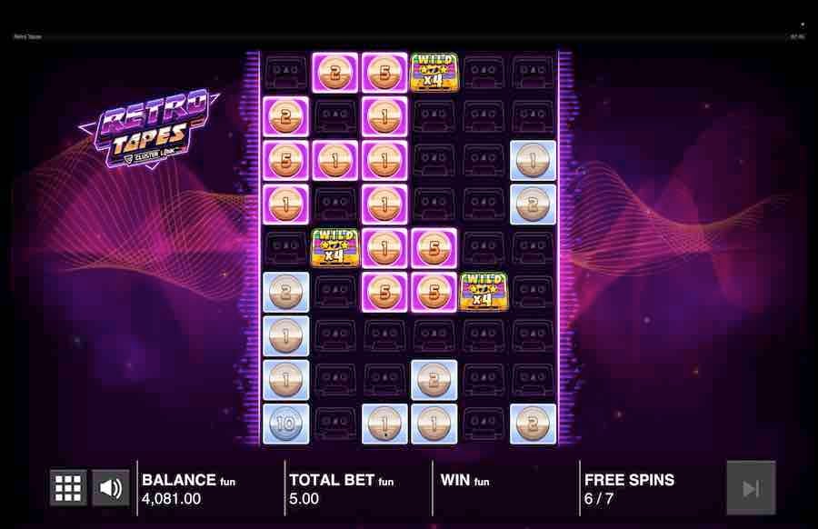 En av bonusfunktionerna aktiveras i retro tapes slot